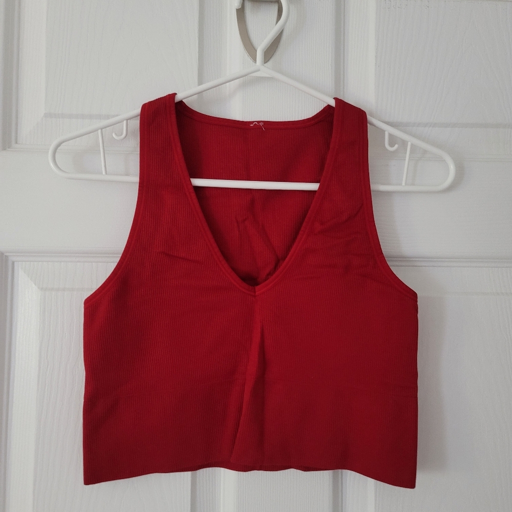 Athleta V Neck Cropped Tank